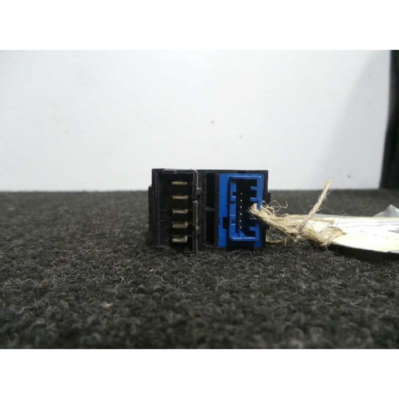 Recambio de mando elevalunas delantero izquierdo para peugeot 406 berlina (s1/s2) 1.9 turbodiesel cat referencia OEM IAM  2.BOTO