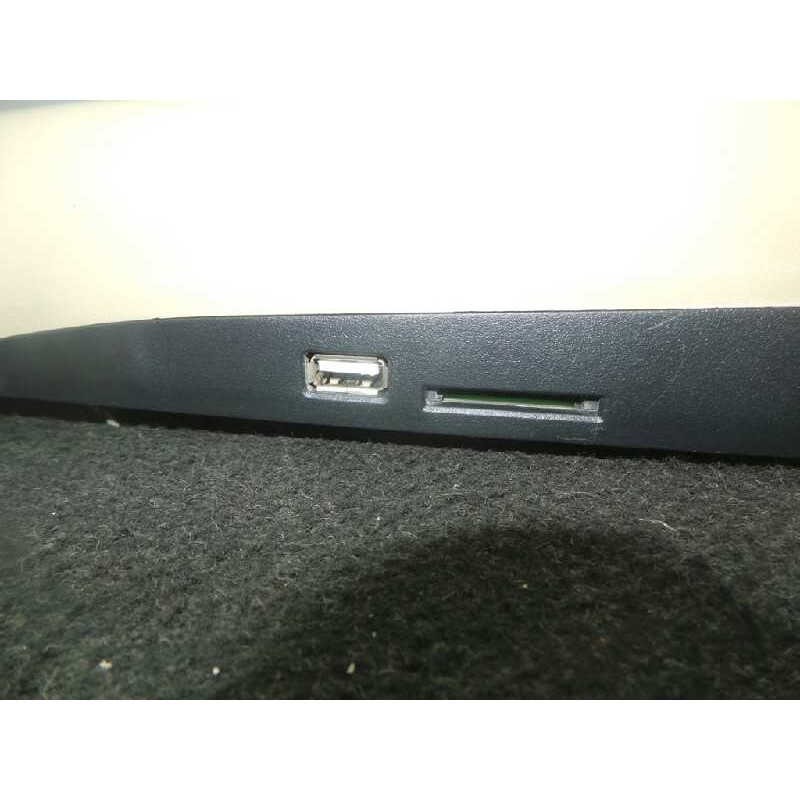 Recambio de sistema dvd para subaru legacy kombi/outback b14 2.0 diesel cat referencia OEM IAM   