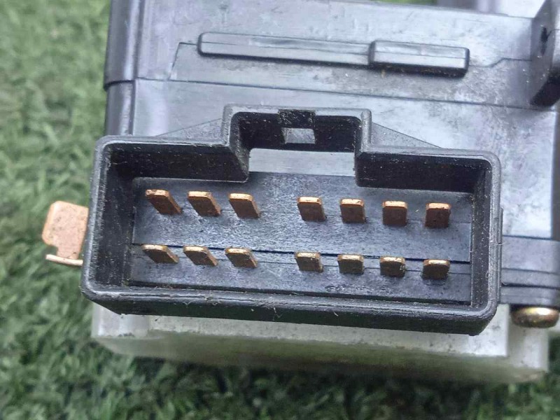 Recambio de mando limpia para ssangyong rexton referencia OEM IAM  14.PIN LIMPIA TRASERO
