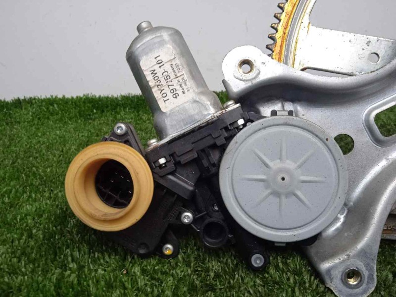 Recambio de elevalunas delantero derecho para toyota corolla verso (r1) 2.0 turbodiesel cat referencia OEM IAM  ELECTRICO CON.MO