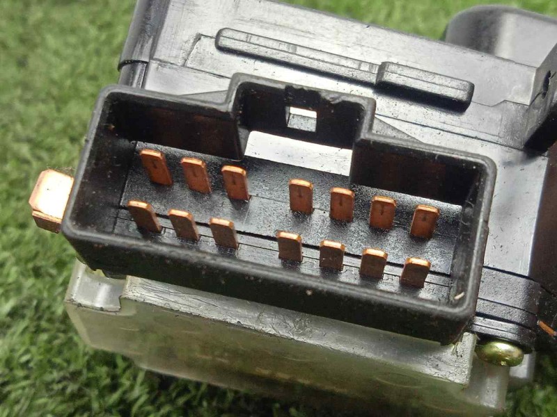 Recambio de mando limpia para ssangyong rodius 2.7 turbodiesel cat referencia OEM IAM   14.PIN