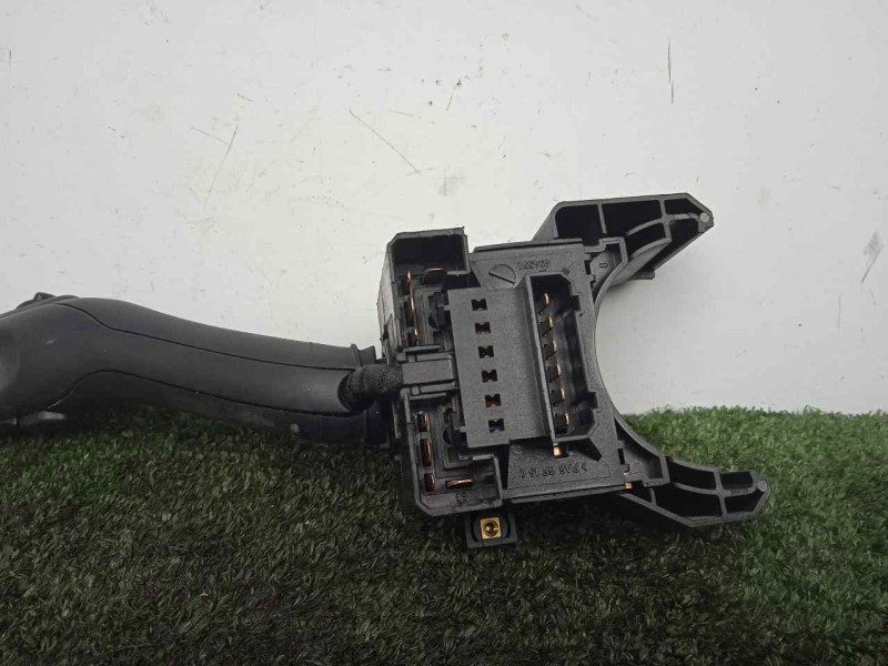 Recambio de mando limpia para volkswagen golf iv berlina (1j1) 2.0 referencia OEM IAM 4B0953503H  