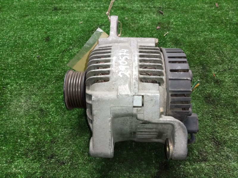 Recambio de alternador para renault laguna (b56) 1.8 referencia OEM IAM 7700857073  110A