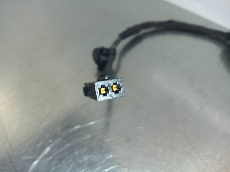 Recambio de enganche cinturon delantero derecho para volkswagen golf vii lim. 1.6 tdi dpf referencia OEM IAM 5G4857756B  