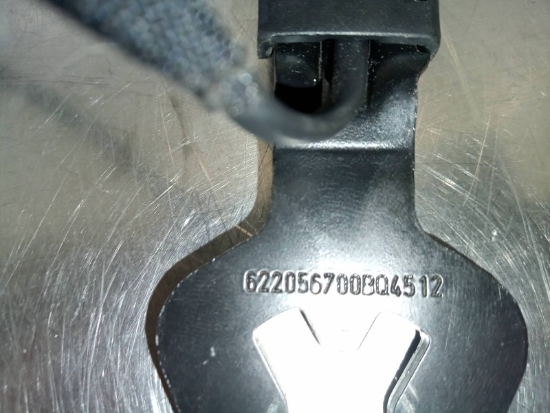 Recambio de enganche cinturon delantero derecho para volkswagen golf vii lim. 1.6 tdi dpf referencia OEM IAM 5G4857756B  