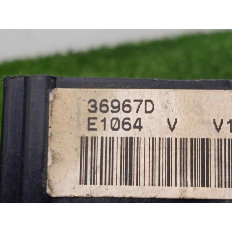 Recambio de mando luces para opel movano 2.5 diesel (s8u-772 / l93) referencia OEM IAM 36967D  