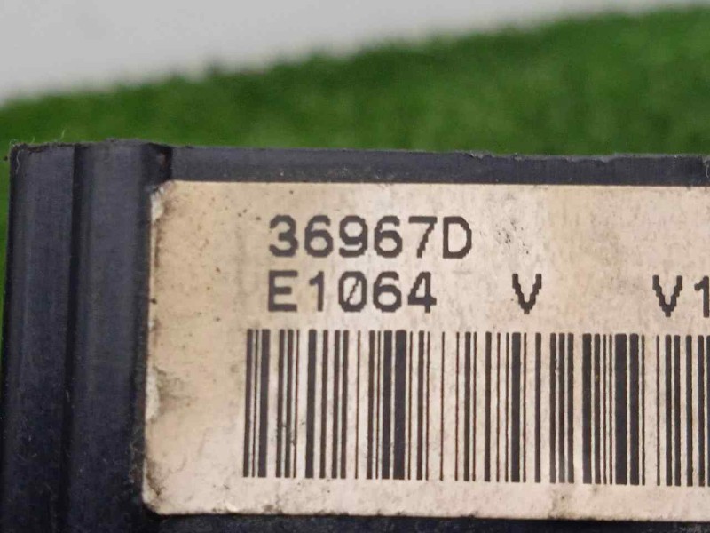 Recambio de mando luces para opel movano 2.5 diesel (s8u-772 / l93) referencia OEM IAM 36967D  