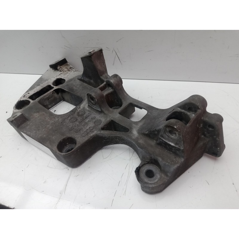 Recambio de soporte alternador para skoda octavia berlina (1z3) 1.6 referencia OEM IAM 06F903143F  