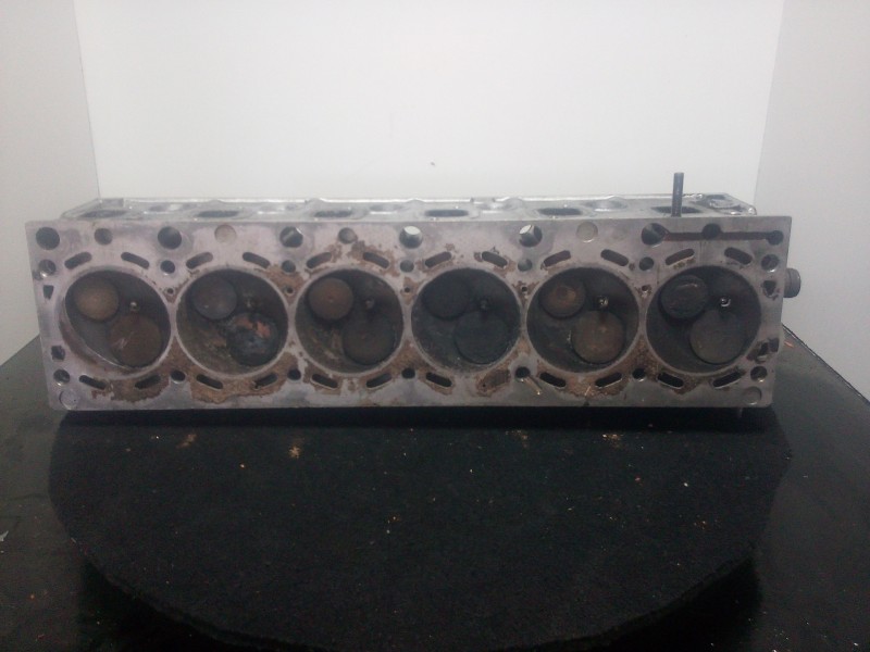 Recambio de culata para bmw serie 7 (e32) 5.0 v12 cat referencia OEM IAM 17137889  DERECHA