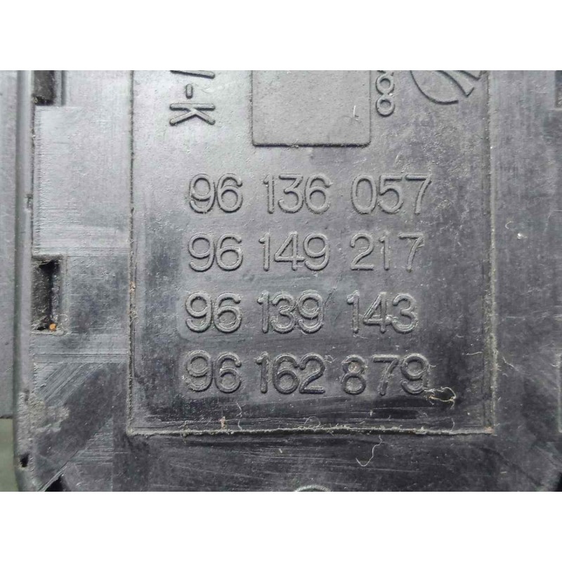 Recambio de mando luces para daewoo nubira berlina referencia OEM IAM 96136057-96149217-96139143-96162879 97-04 