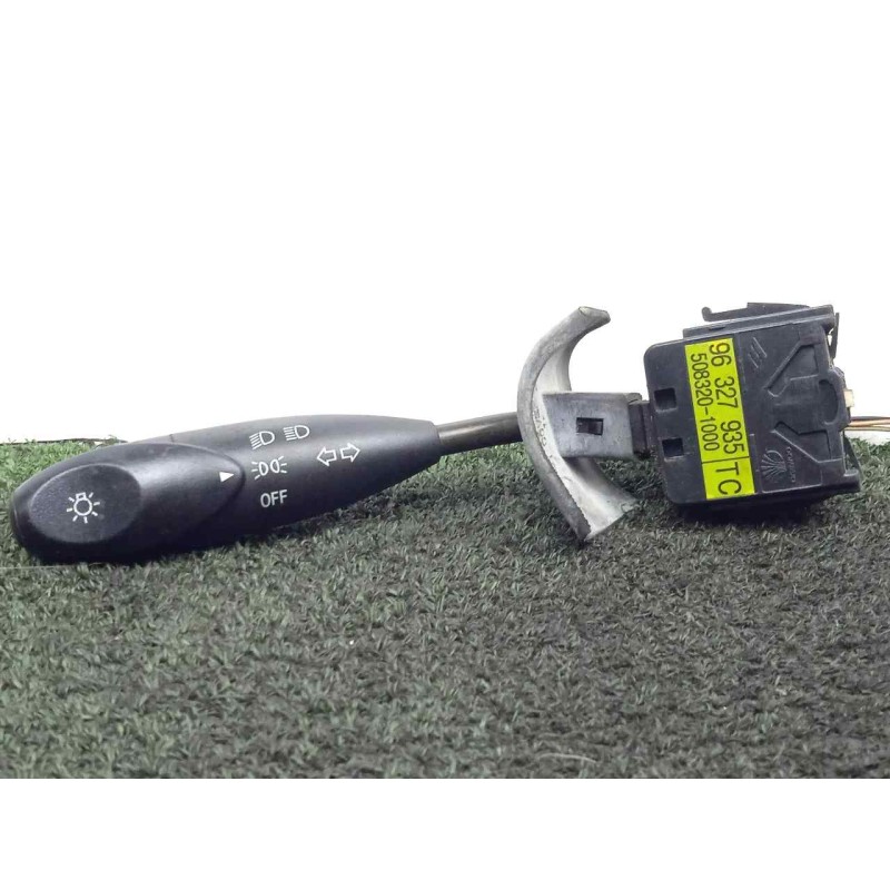 Recambio de mando luces para chevrolet evanda 2.0 cat referencia OEM IAM 96327935-5083201000  
