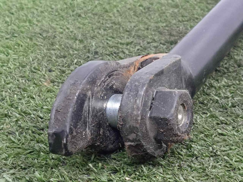 Recambio de caballete / pata de cabra para peugeot satelis ii 125 referencia OEM IAM SINREFERENCIA LATERAL 