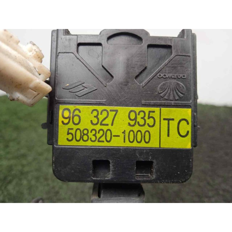 Recambio de mando luces para chevrolet evanda 2.0 cat referencia OEM IAM 96327935-5083201000  