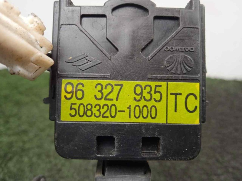 Recambio de mando luces para chevrolet evanda 2.0 cat referencia OEM IAM 96327935-5083201000  