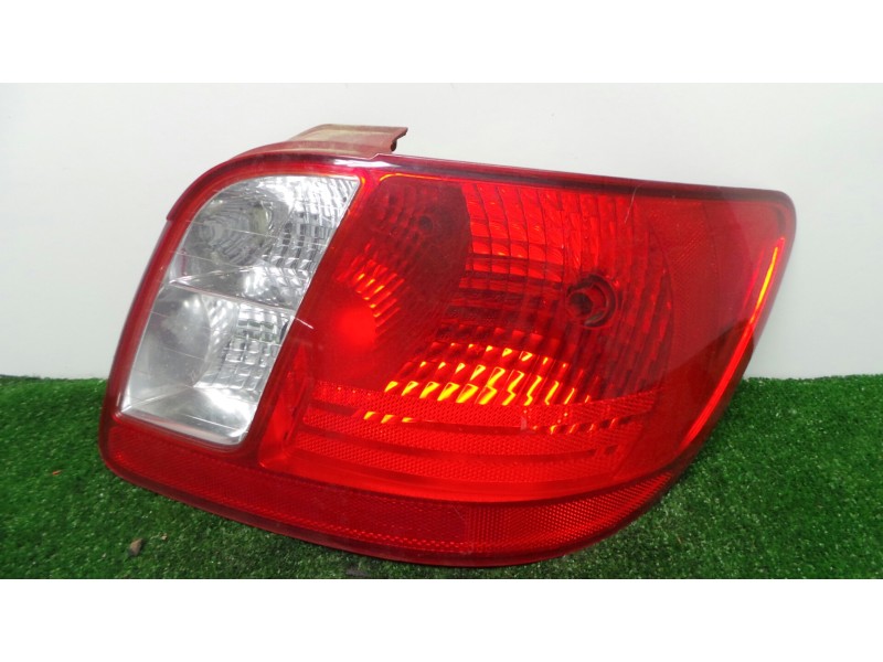 Recambio de piloto trasero derecho para kia rio 1.4 cat referencia OEM IAM  06-11 4.PUERTAS