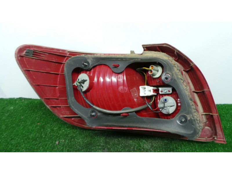 Recambio de piloto trasero derecho para kia rio 1.4 cat referencia OEM IAM  06-11 4.PUERTAS