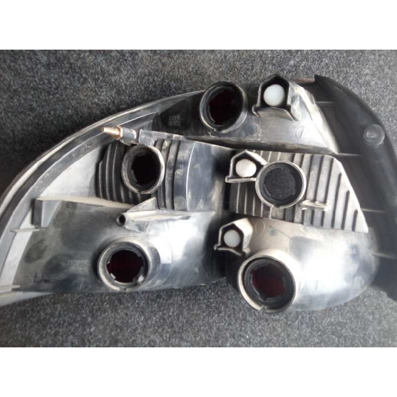 Recambio de piloto trasero derecho para kia clarus 2.0 cat referencia OEM IAM   4.PUERTAS