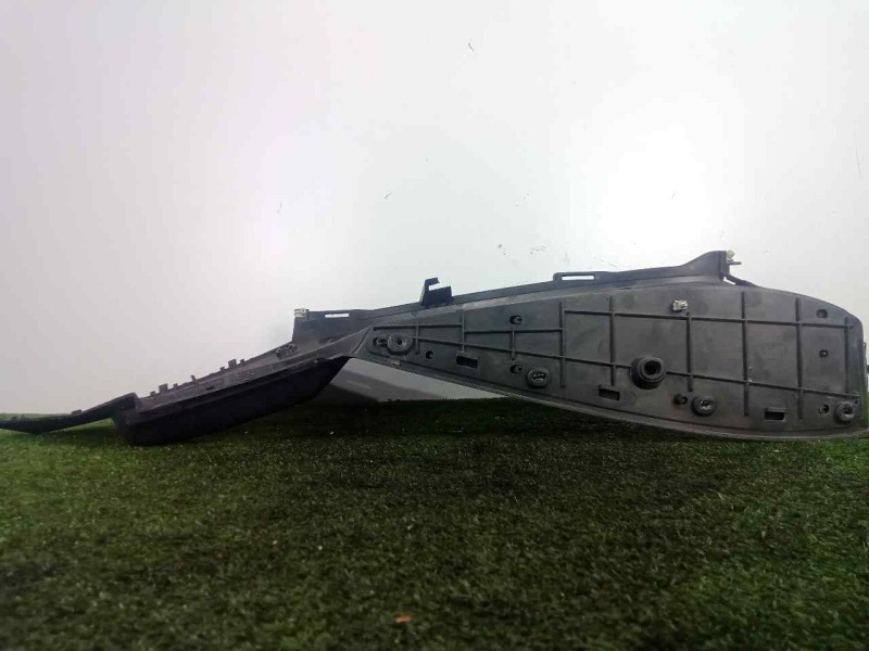 Recambio de carenado izquierdo para peugeot satelis ii 125 referencia OEM IAM 1178081800  