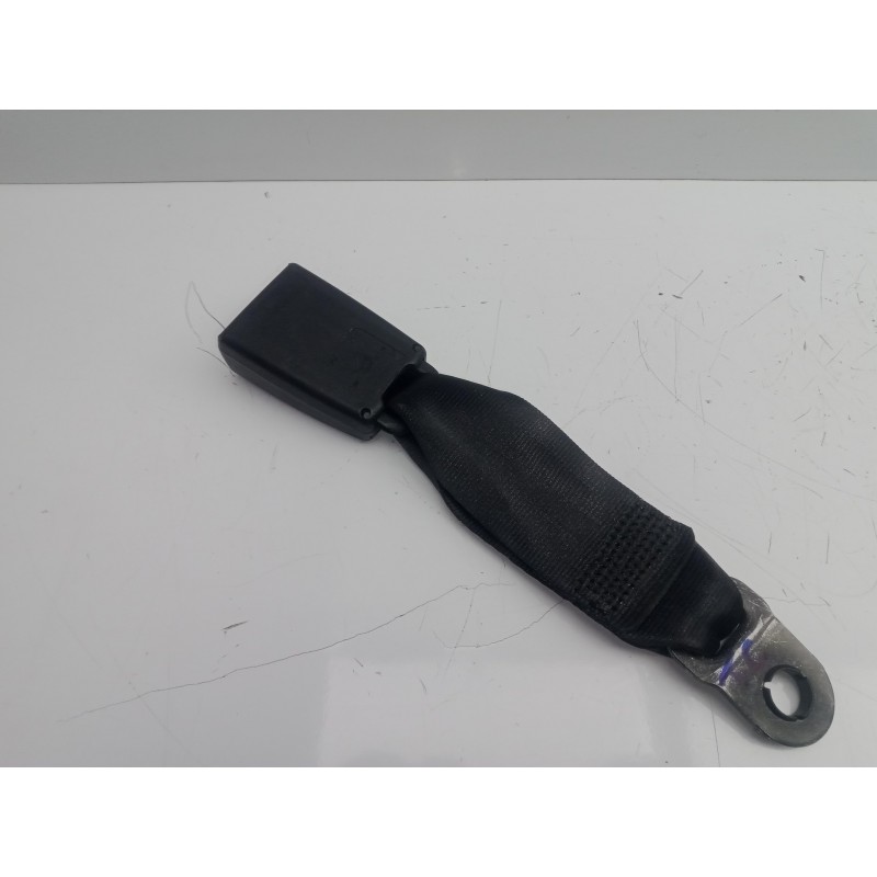 Recambio de enganche cinturon trasero central para ford c-max 2.0 tdci cat referencia OEM IAM AM51R60044BB3YYW  