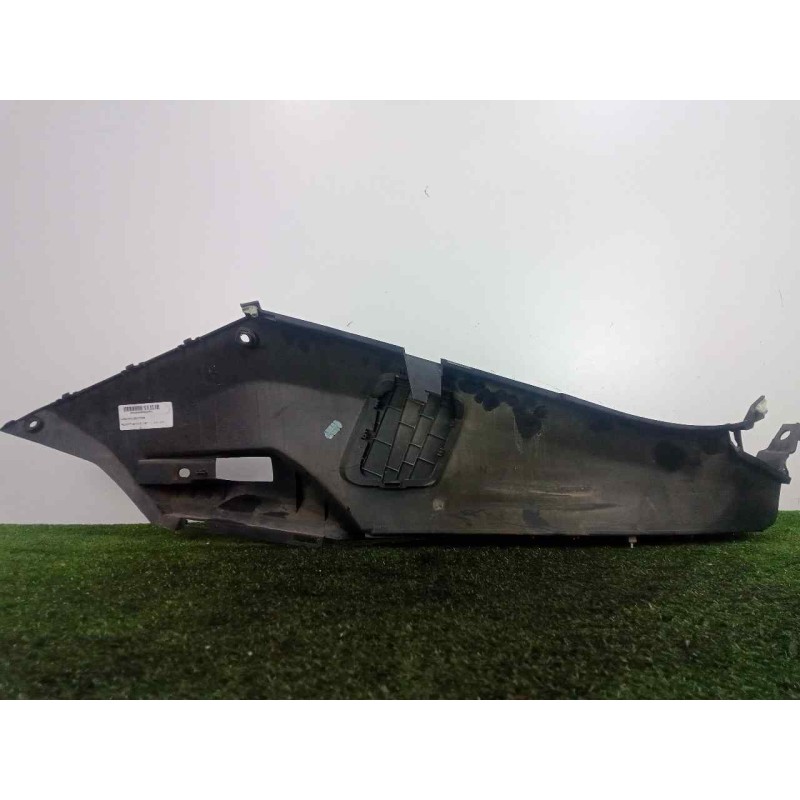 Recambio de carenado izquierdo para peugeot satelis ii 125 referencia OEM IAM 1178081800  