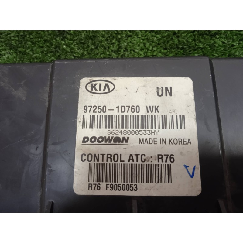 Recambio de mando climatizador para kia carens (un) 2.0 crdi referencia OEM IAM 972501D760WK  R76F9050053