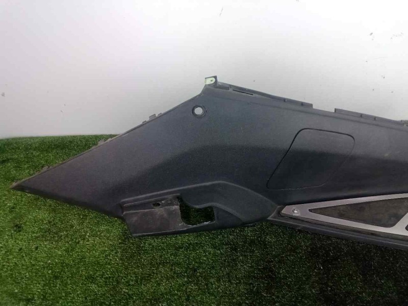 Recambio de carenado derecho para peugeot satelis ii 125 referencia OEM IAM 1178081900  