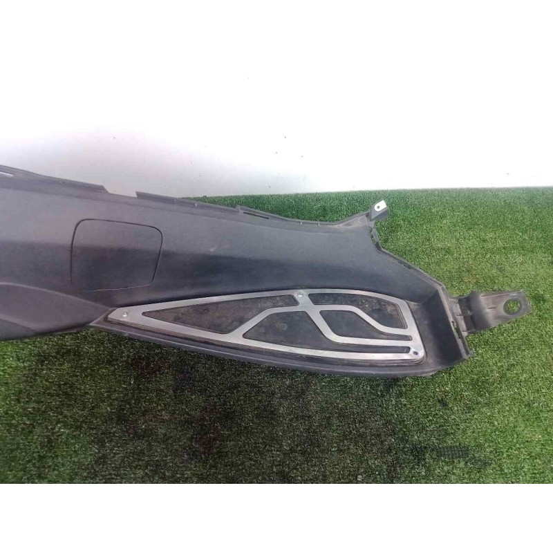 Recambio de carenado derecho para peugeot satelis ii 125 referencia OEM IAM 1178081900  