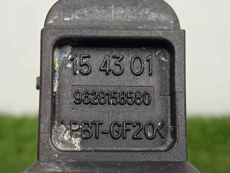 Recambio de bobina encendido para peugeot 206 berlina 1.4 referencia OEM IAM 9628158580 4.PINES 