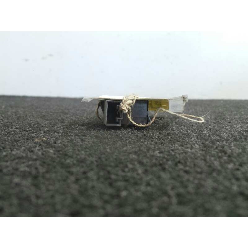 Recambio de mando elevalunas trasero derecho para skoda octavia berlina (1z3) active referencia OEM IAM 1Z09598562804  