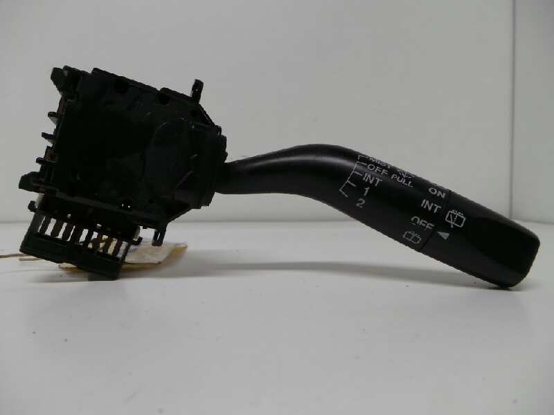 Recambio de mando limpia para mazda premacy (cp) referencia OEM IAM 17B122LH  