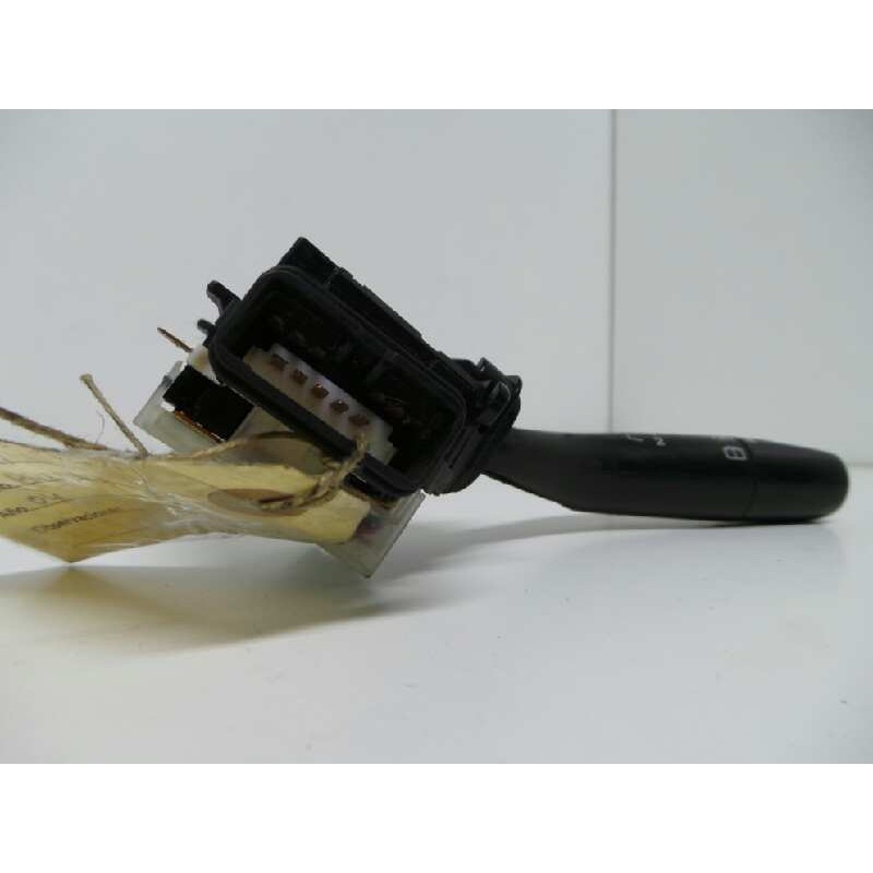 Recambio de mando limpia para mazda premacy (cp) referencia OEM IAM 17B122LH  