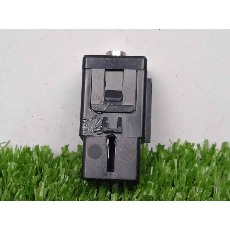 Recambio de modulo electronico para skoda fabia combi 1.4 tdi dpf referencia OEM IAM 5Q0035724 AUXILIAR 