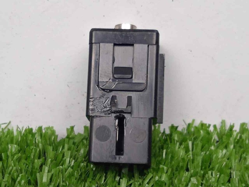 Recambio de modulo electronico para skoda fabia combi 1.4 tdi dpf referencia OEM IAM 5Q0035724 AUXILIAR 