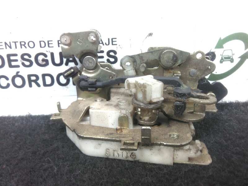 Recambio de cerradura puerta trasera derecha para kia clarus 2.0 cat referencia OEM IAM   