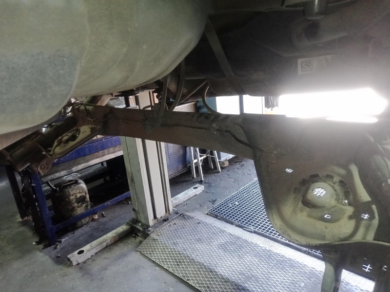 Recambio de puente trasero para nissan juke (f15) 1.2 16v cat referencia OEM IAM   