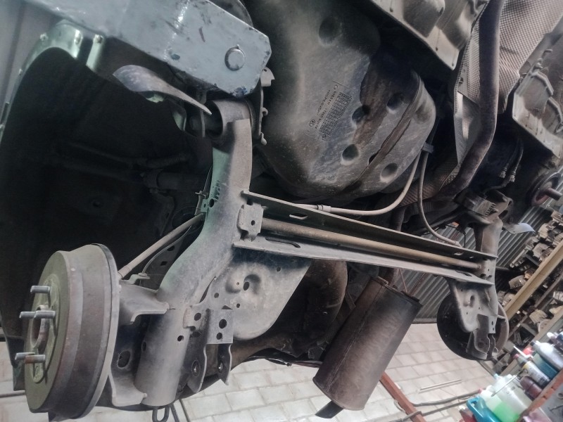 Recambio de puente trasero para nissan juke (f15) 1.2 16v cat referencia OEM IAM   