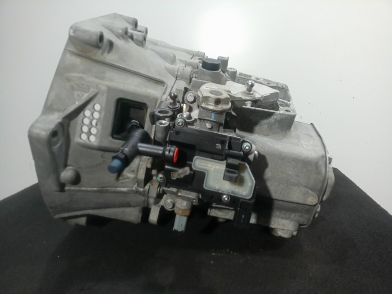 Recambio de caja cambios para peugeot 308 1.6 hdi fap referencia OEM IAM 20EA23 6 VELOCIDADES MANUAL
