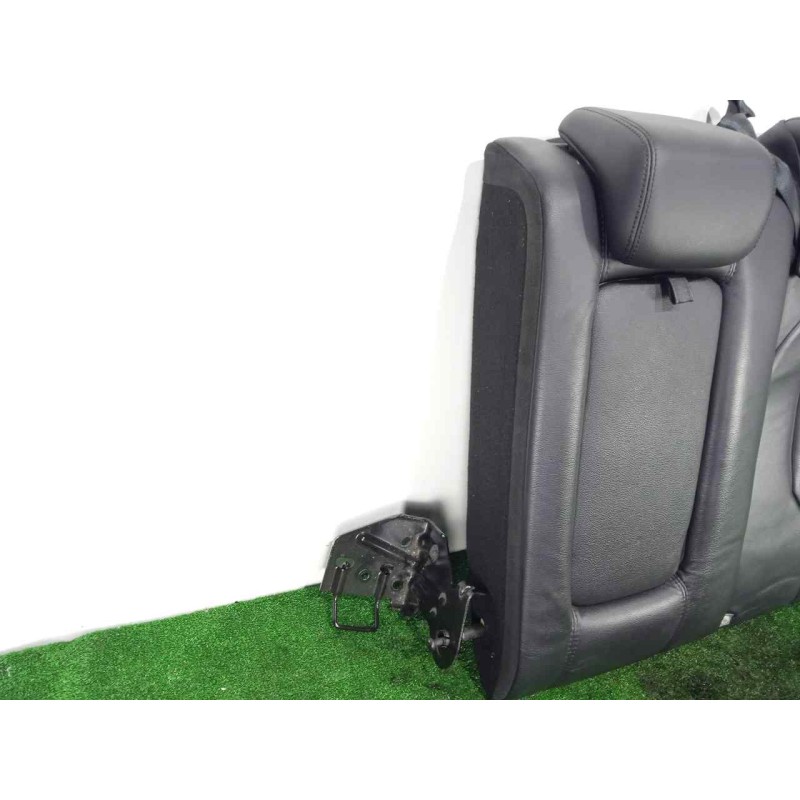 Recambio de asientos trasero izquierdo para land rover evoque 2.2 td4 cat referencia OEM IAM SINREFERENCIA CUERO RESPALDO.DOBLE
