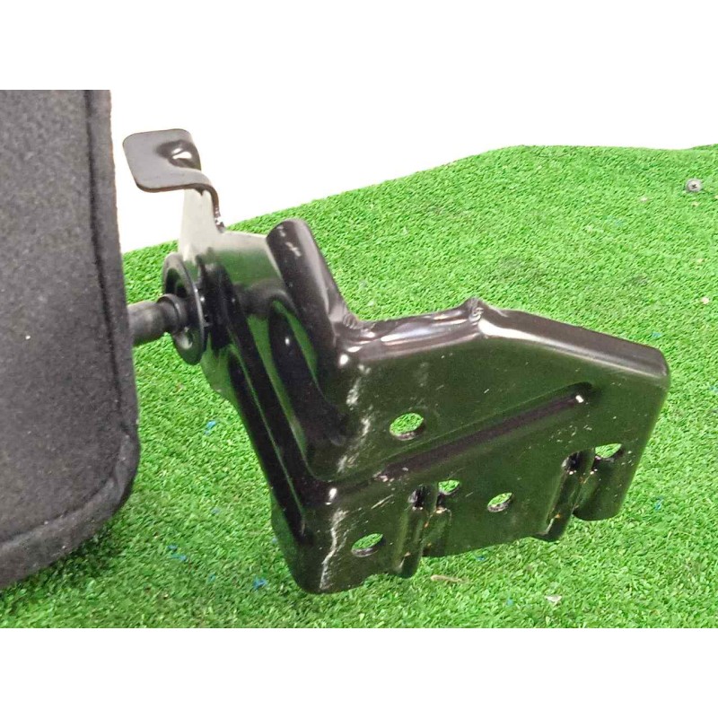 Recambio de asientos trasero izquierdo para land rover evoque 2.2 td4 cat referencia OEM IAM SINREFERENCIA CUERO RESPALDO.DOBLE