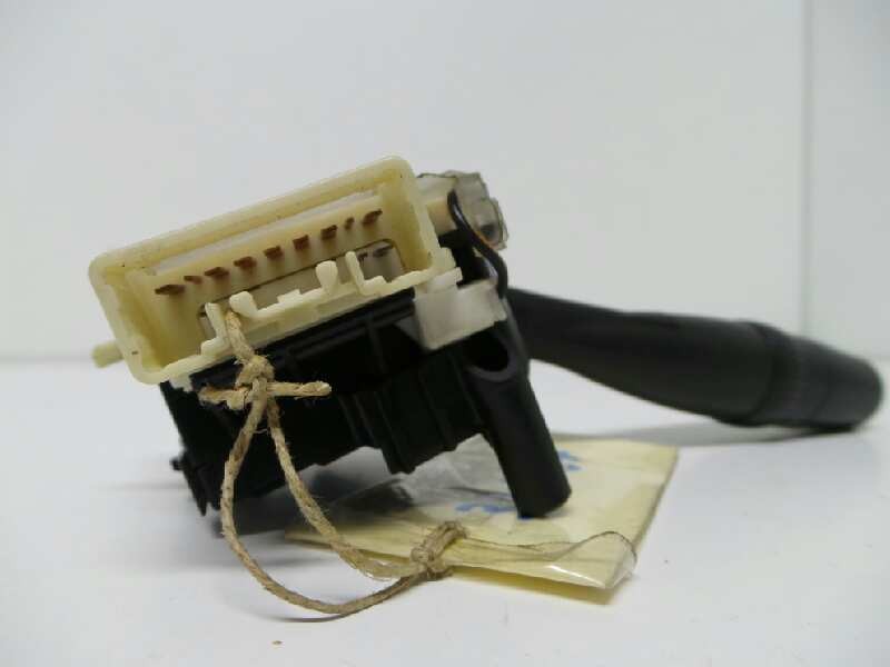 Recambio de mando intermitentes para toyota yaris (ncp1/nlp1/scp1) 1.3 cat referencia OEM IAM 1736482  