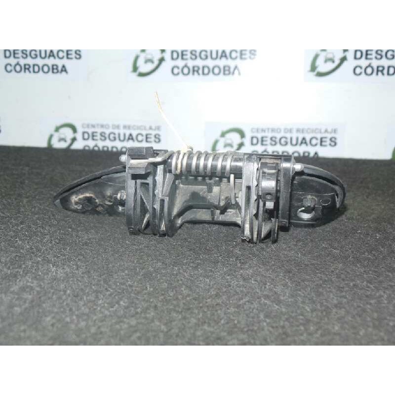 Recambio de maneta exterior delantera derecha para dacia sandero stepway referencia OEM IAM  VARILLA NEGRO