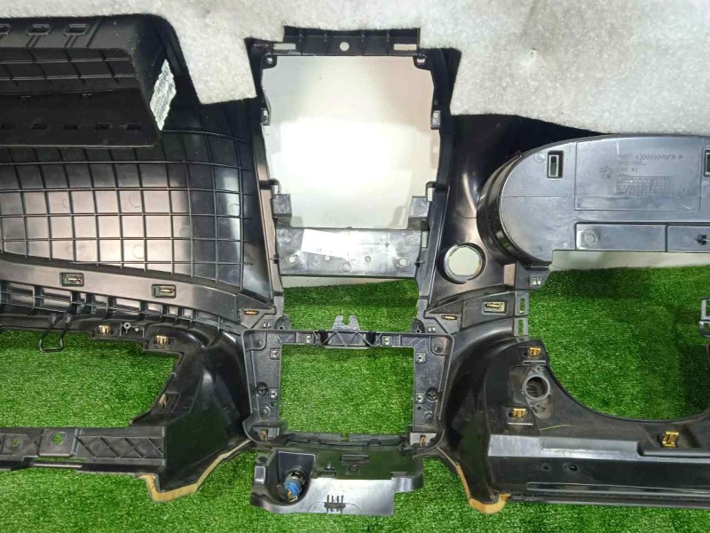 Recambio de salpicadero para fiat freemont (345) 2.0 16v multijet cat referencia OEM IAM   