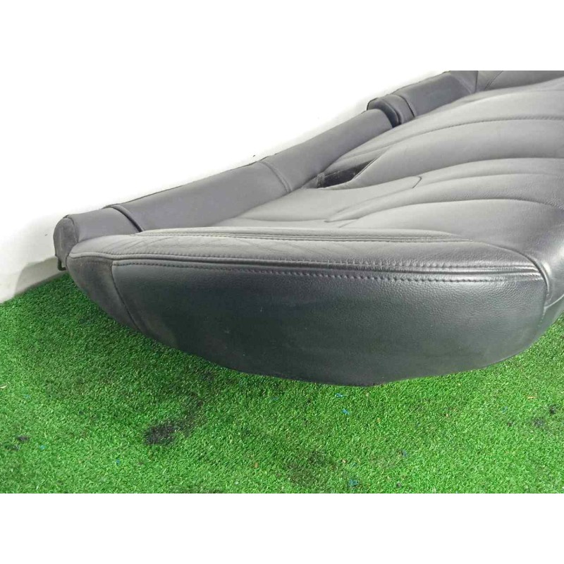 Recambio de asientos traseros para land rover evoque 2.2 td4 cat referencia OEM IAM SINREFERENCIA CUERO CULO