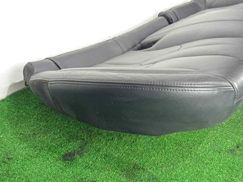 Recambio de asientos traseros para land rover evoque 2.2 td4 cat referencia OEM IAM SINREFERENCIA CUERO CULO