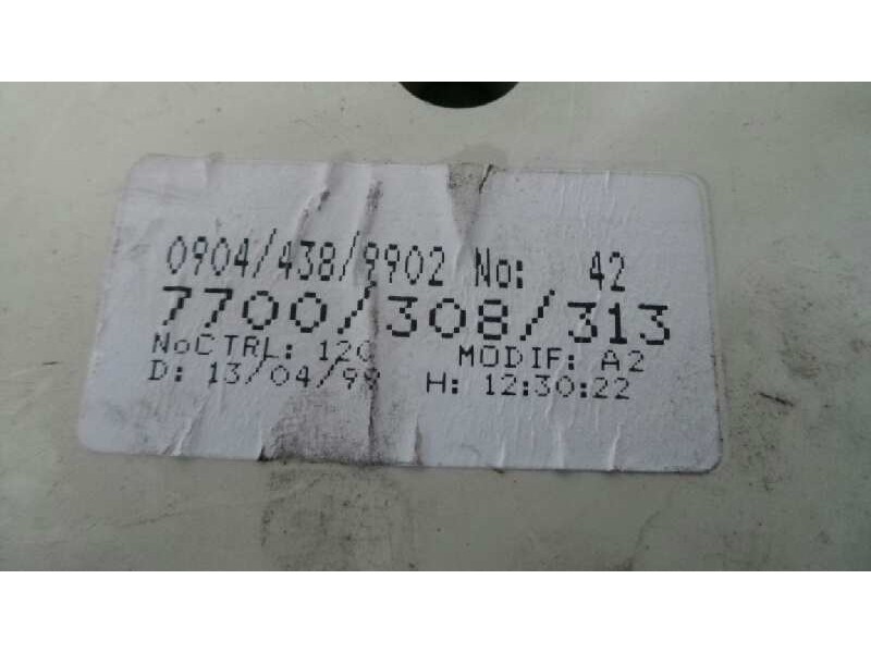 Recambio de cuadro instrumentos para renault trafic caja cerrada (ab 4.01) 1.9 diesel referencia OEM IAM 7700308313  
