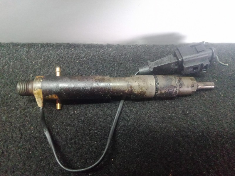 Recambio de inyector para seat ibiza (6l1) 1.9 sdi referencia OEM IAM 038130202-0432193574  