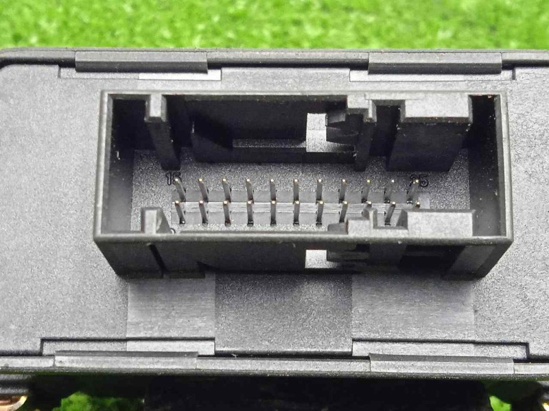 Recambio de modulo electronico para lancia thesis (115) 2.4 jtd cat referencia OEM IAM 5LA00837940-60679670  