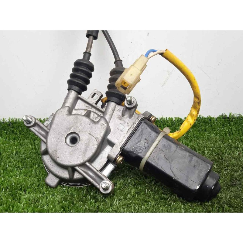 Recambio de elevalunas delantero izquierdo para kia clarus 2.0 cat referencia OEM IAM  ELECTRICO - 2.PINES CON.MOTOR - 5.PUERTAS