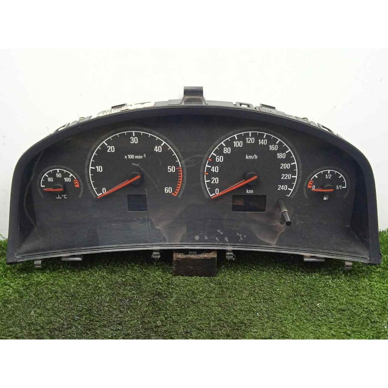 Recambio de cuadro instrumentos para opel vectra c berlina 2.0 dti referencia OEM IAM 93182062 VECTRA.C 