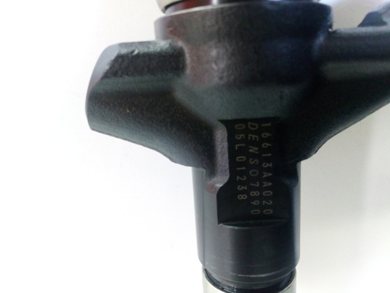 Recambio de inyector para subaru forester s12 2.0 diesel cat referencia OEM IAM 16613AA020-7890  